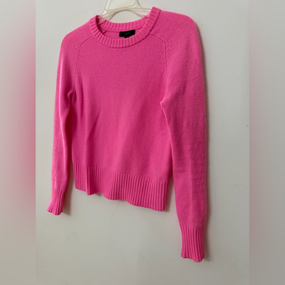 💖 J.Crew 100% Wool Crewneck Sweater – Hot Pink – XXS 💖 - Picture 3 of 13